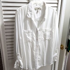 White Button-Up cotton blouse